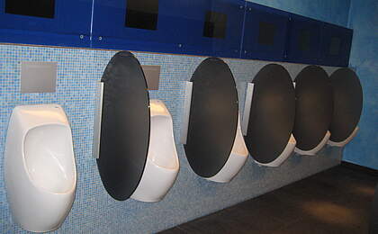 Cinema with waterless urinals from URIMAT