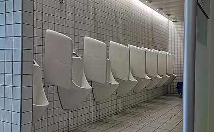 URIMAT urinals waterless